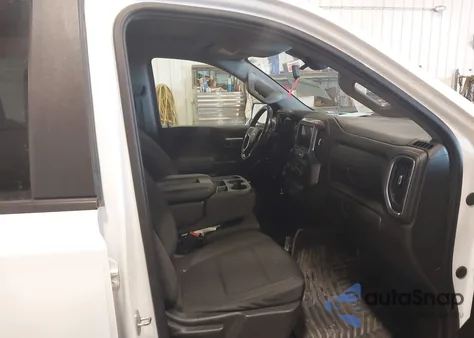 2021 Chevrolet Silverado 1500 4Wd Short Bed Lt z USA, uszkodzony, nr VIN 1GCUYDED8MZ231873